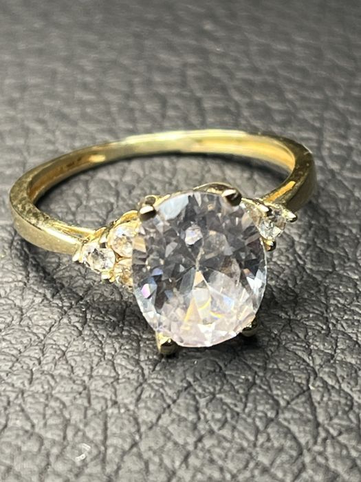 Златен пръстен венчална халка кубичен циркон ЧИСТО НОВ gold zlato halk