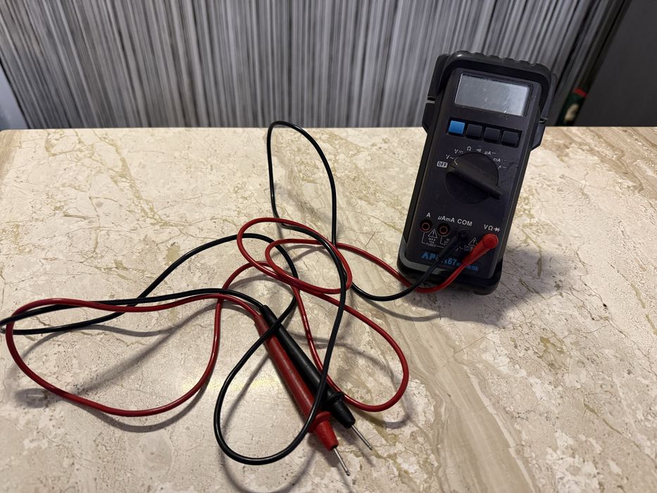 Професионални измервателни уреди (мултицети)