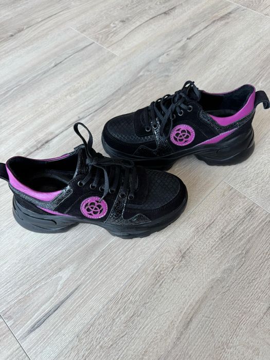 Дамски сникърси от естествена кожа