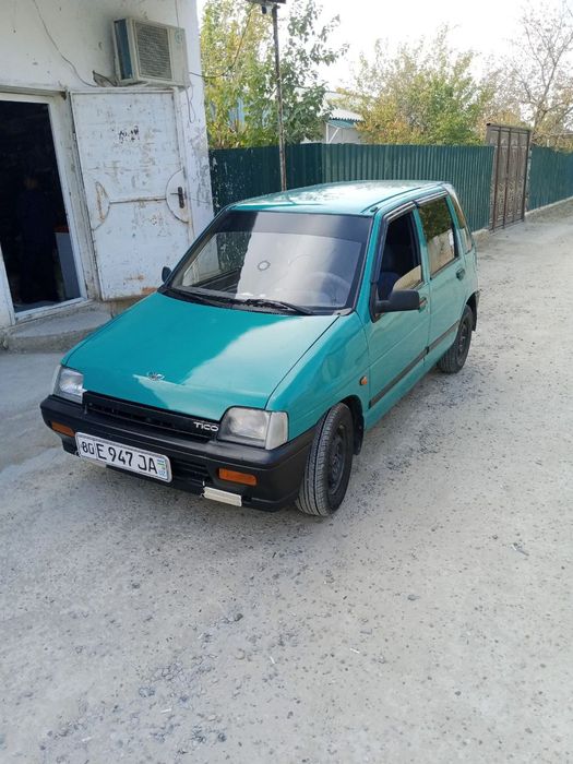 Tico mashina sotiladi