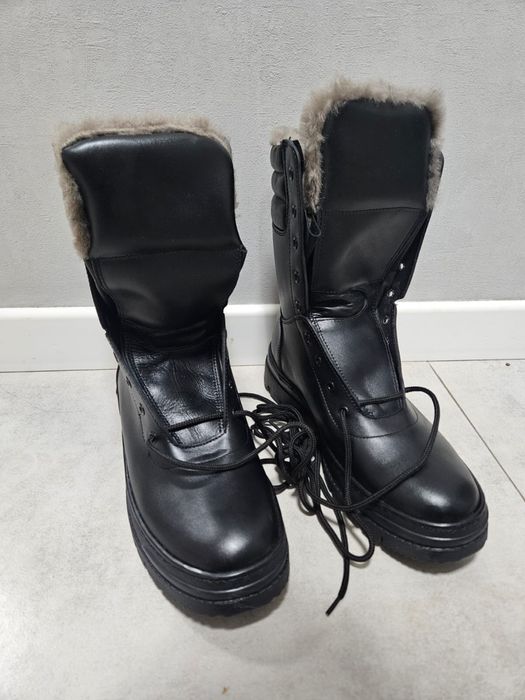 Продам зимние берцы