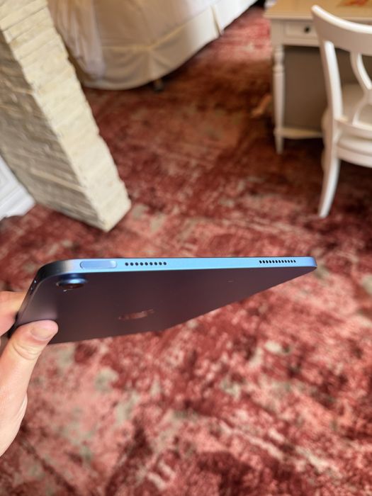 Apple iPad 11, 128GB, Wi-Fi, Blue