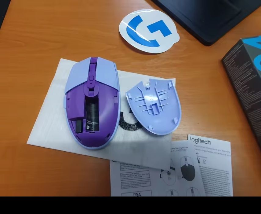 Mouse Gaming Wireless Logitech G304 Lightspeed - Senzor Hero 12K