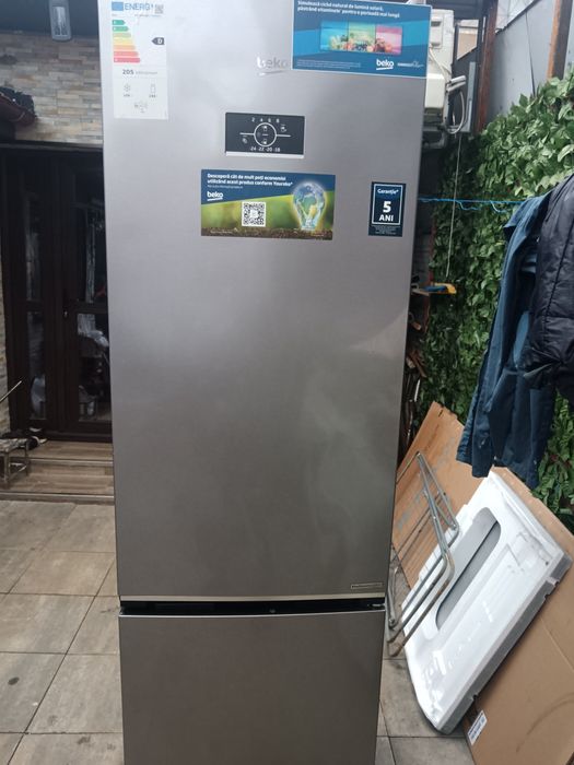Combina frigorifica  beko