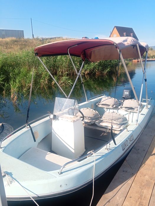 Продам лодку с мотором