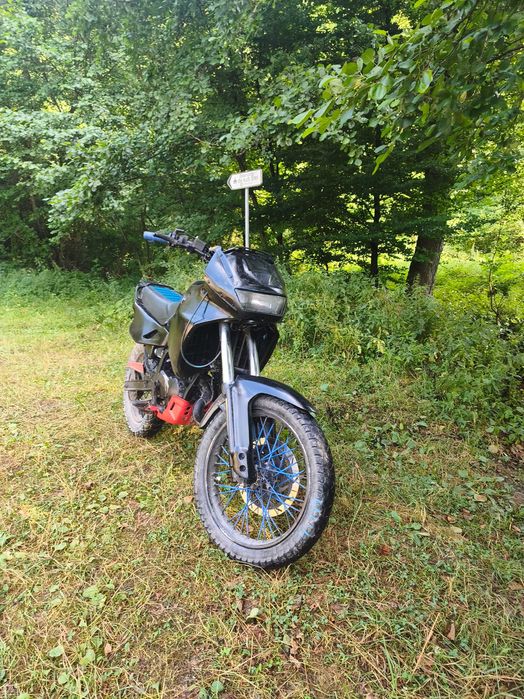 Se vinde Aprilia pegaso 125cc 2t cu 33cp