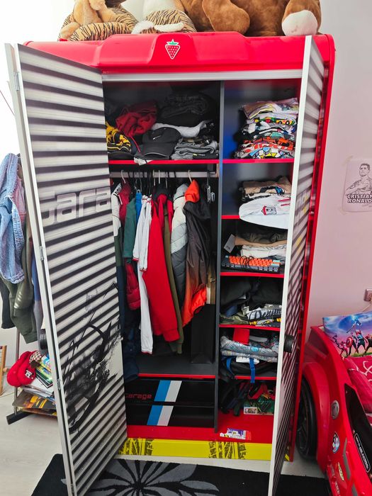 детска стая с легло кола FORMULA3