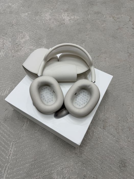 Airpods max 2.