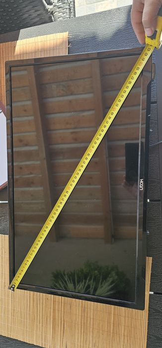 Televizor LED UTOK 61 cm