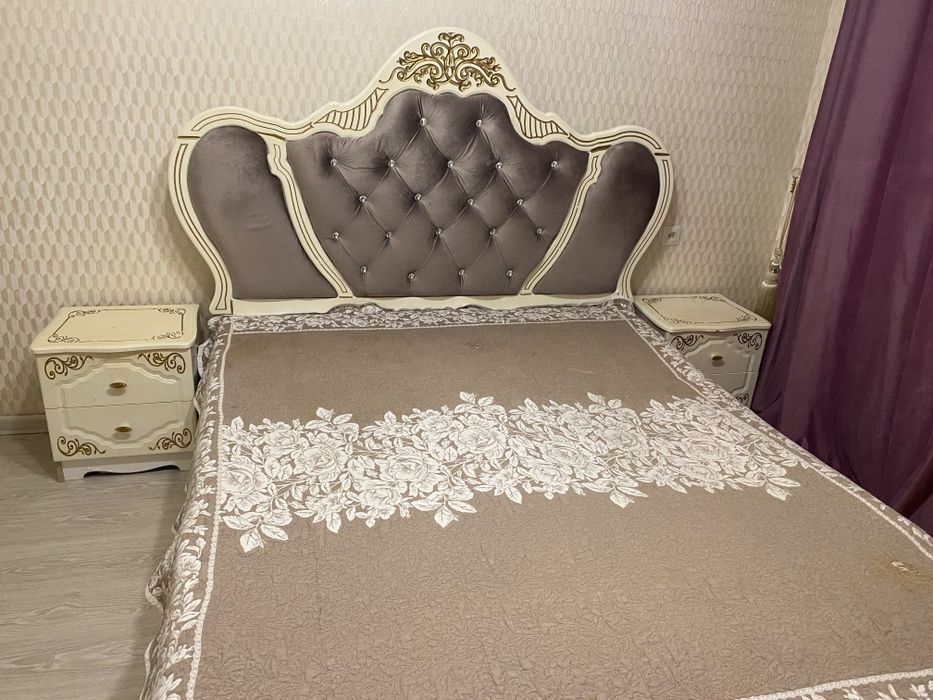 Спальный кровать