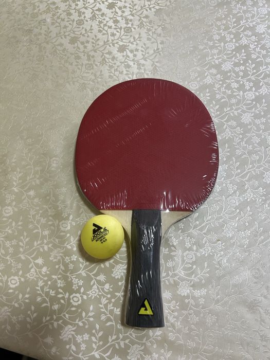 Paleta ping pong+minge joola noua. Nu trimit prin curier!!