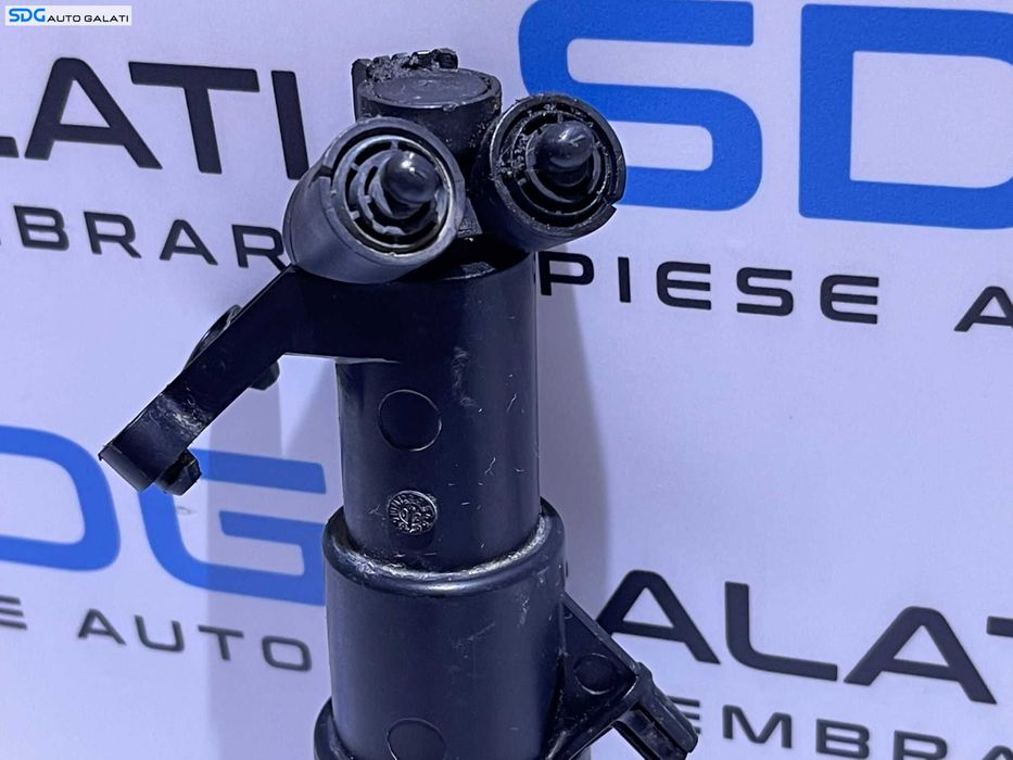 Spalator Far Stanga Mercedes Clasa C Class W203 2000 - 2007 Cod 0308011010 A2038600547[S0381]