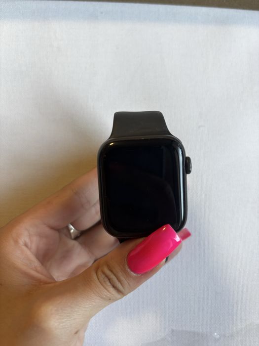 Apple Watch SE, 44