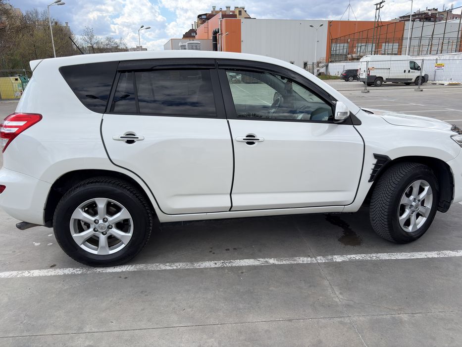 Toyota Rav 4 2.2 crossover