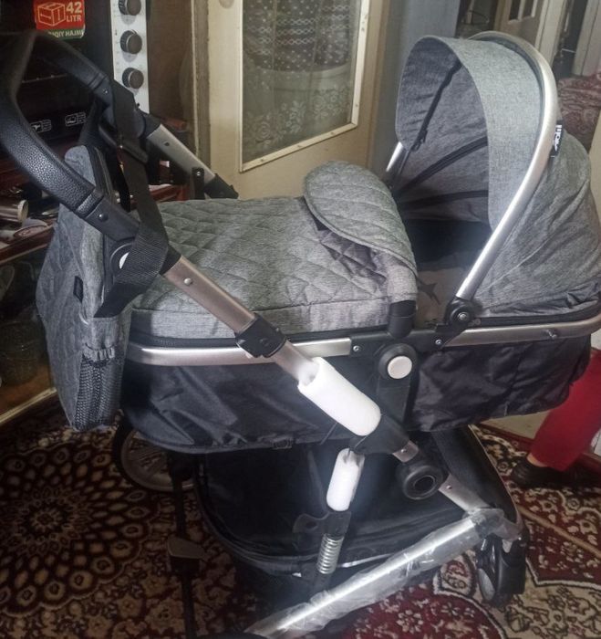 Болалар Каляскаси сотилади.