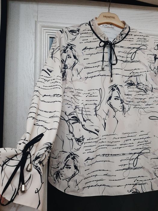 Продаются блузы, кофта, платья