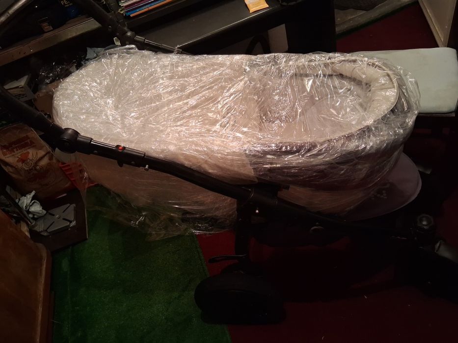 Бебешка количка 2 в 1 + Подарък