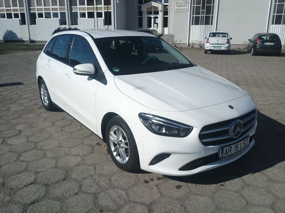 Mercedes-Benz B 180 B180