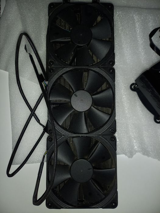 Продам СЖО Asus ROG RYUJIN 360