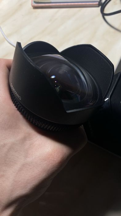 Samyang 14mm t3.1 e-mount sony (как новый объектив)