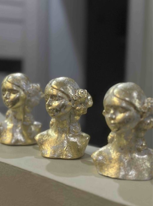 Гипсовая статуэтка *Lady*