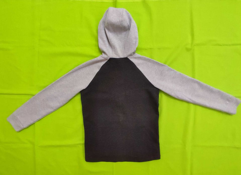 Суитчър за момче на Waikiki и Н&М