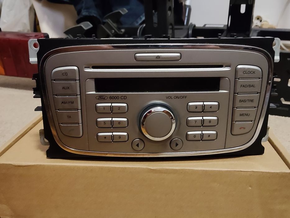 Radio  CD  Ford .