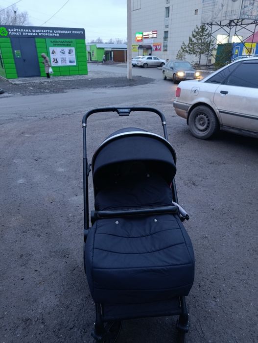 Продам детскую коляску