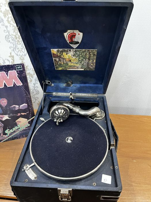 Советский патефон