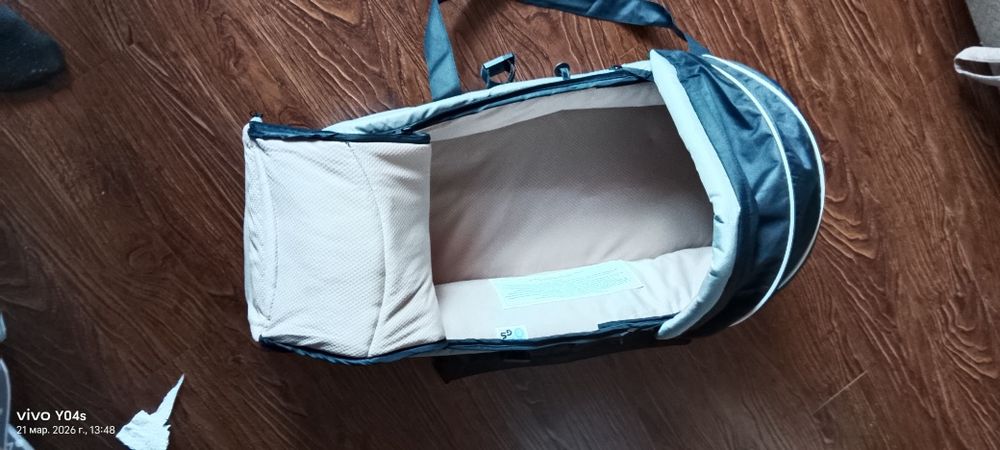 Продам переноску chicco
