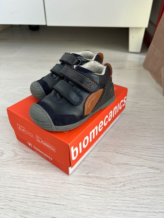 Pantofi Biomecanics baieti, marimea 22