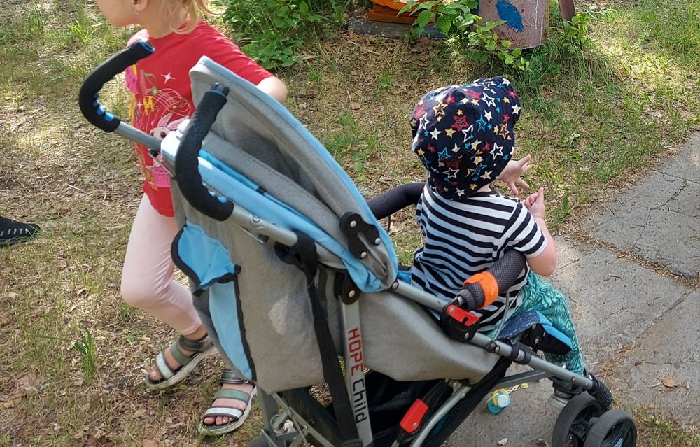 Коляска трость .