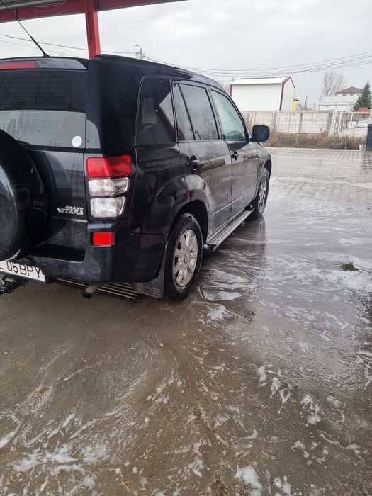 Vând suzuki grand vitara