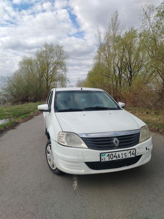 Продам Рено Логан 2013г