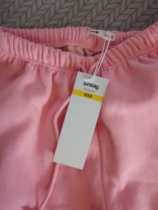 Pantaloni de trening