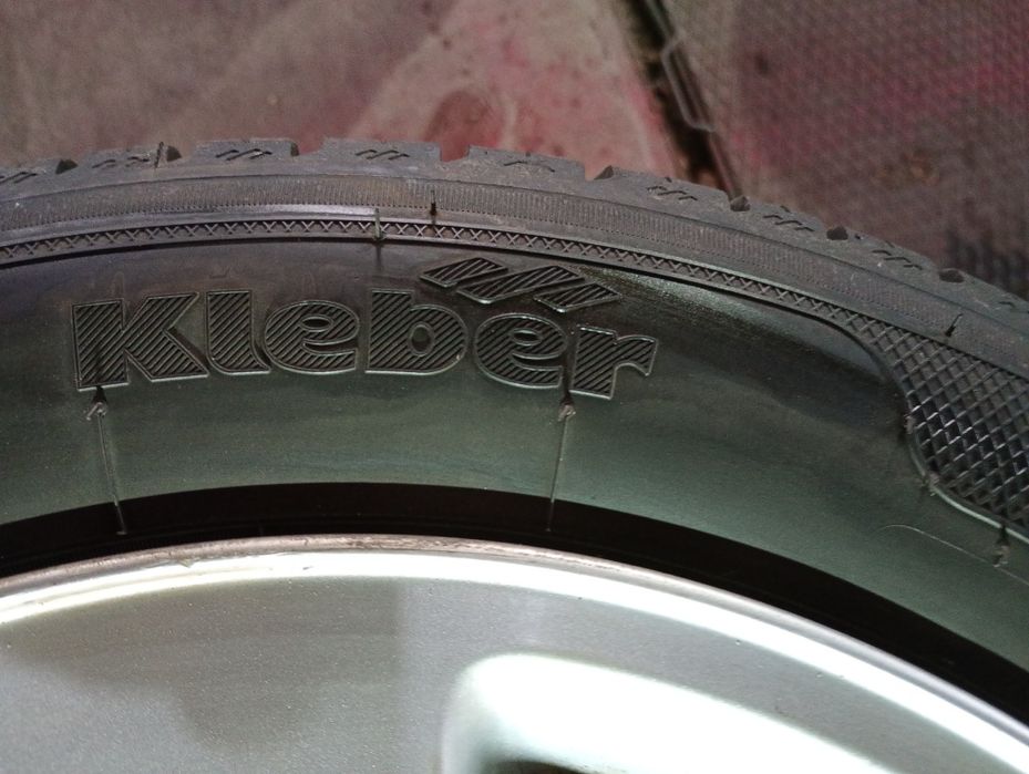 AUDI oригинални джанти със летни гуми 205/55/16 7J ET45 5x112 цо 56,6