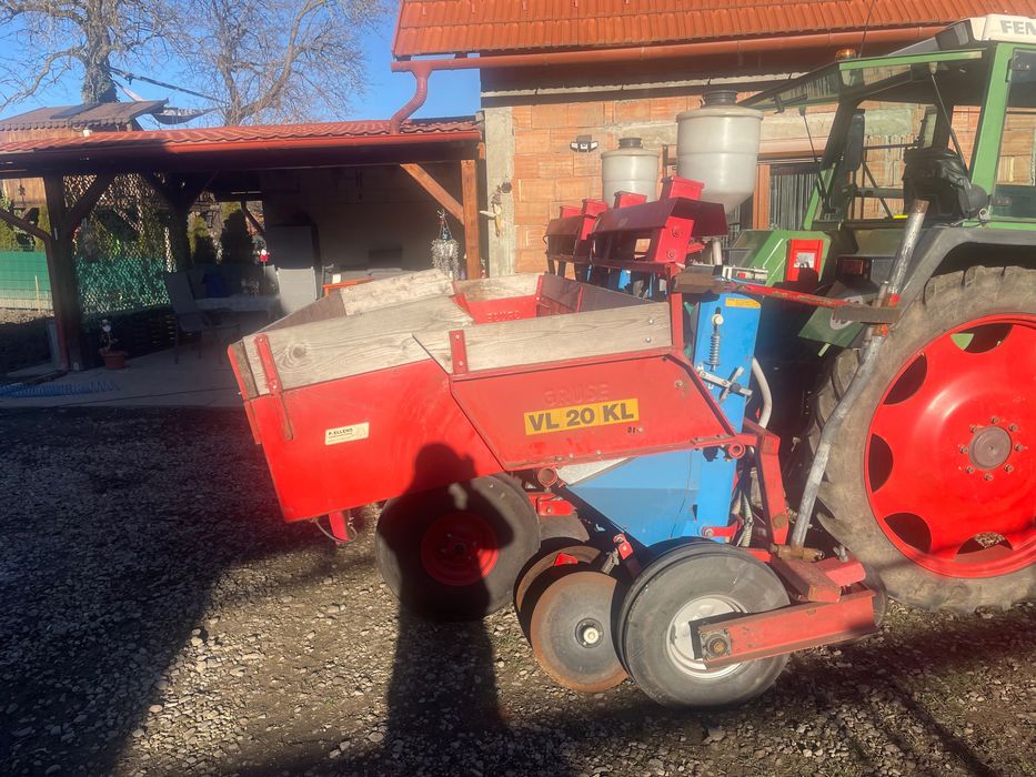 Mașină plantat cartofi Gruse