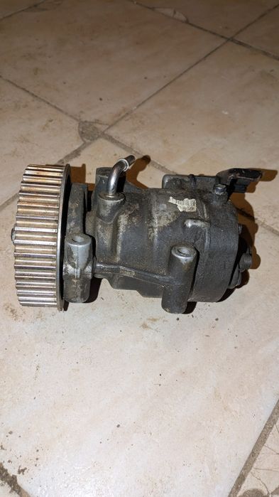 Set Injectoare și pompa de injectie 1.5dci