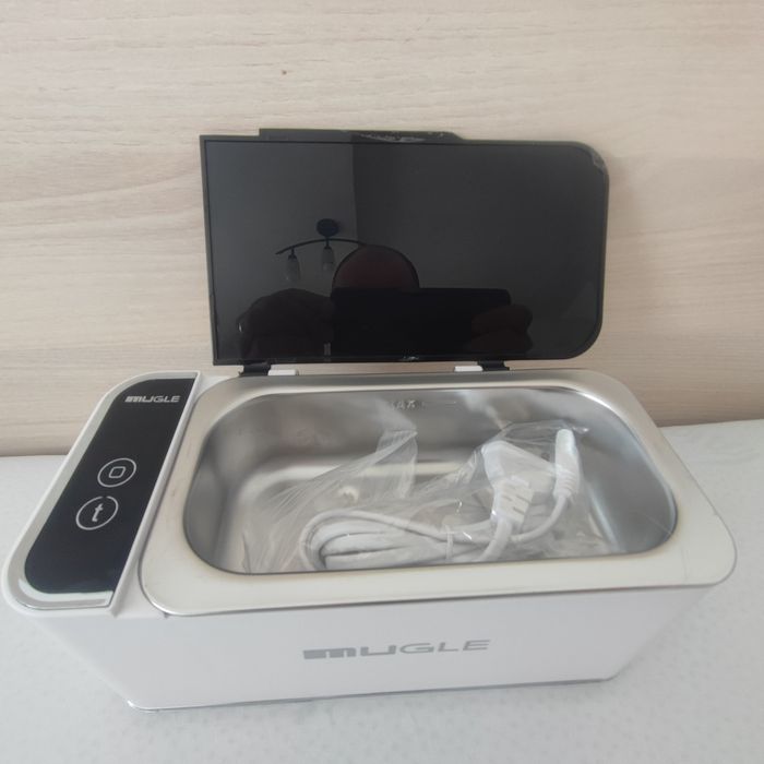 Aparat curățat cu  ultrasunete