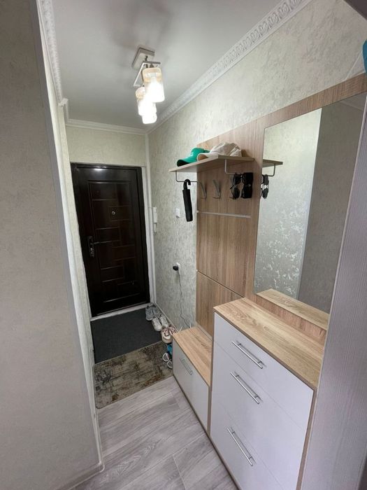 Продам квартиру 6 мкр 3 этаж