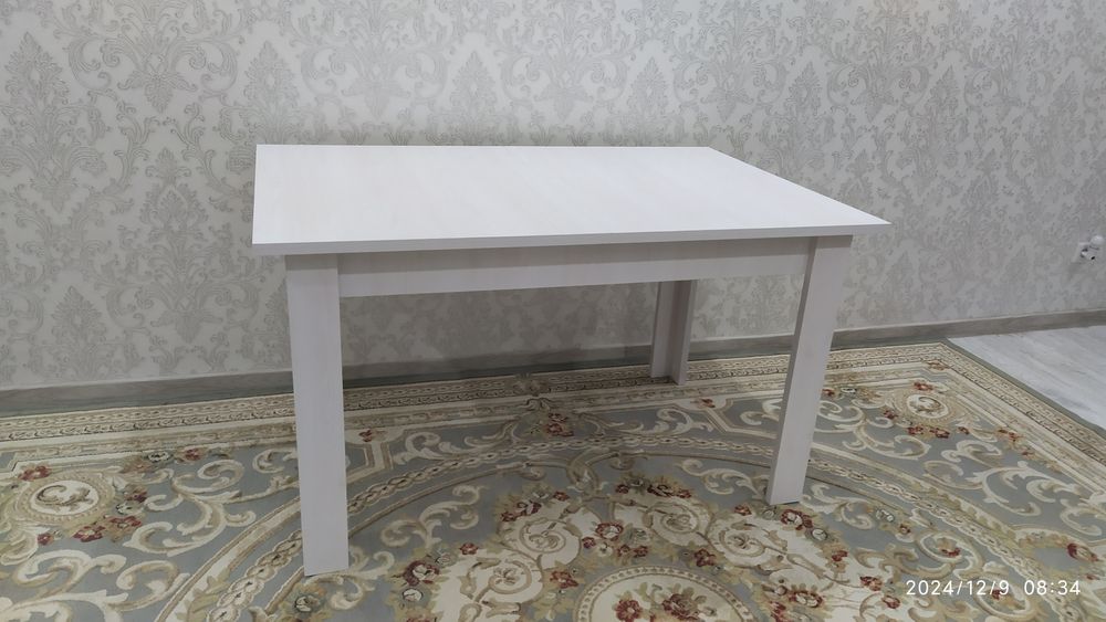 Продам стол обеденный (раздвижной).