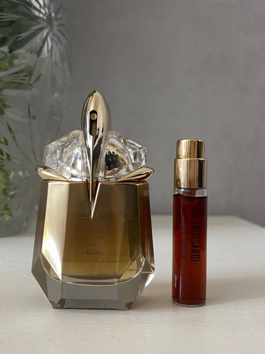 Продам парфюмерную воду