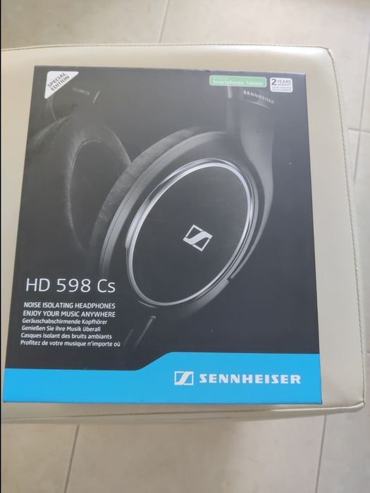 Продавам запазени слушалки Sennheiser 598 cs .