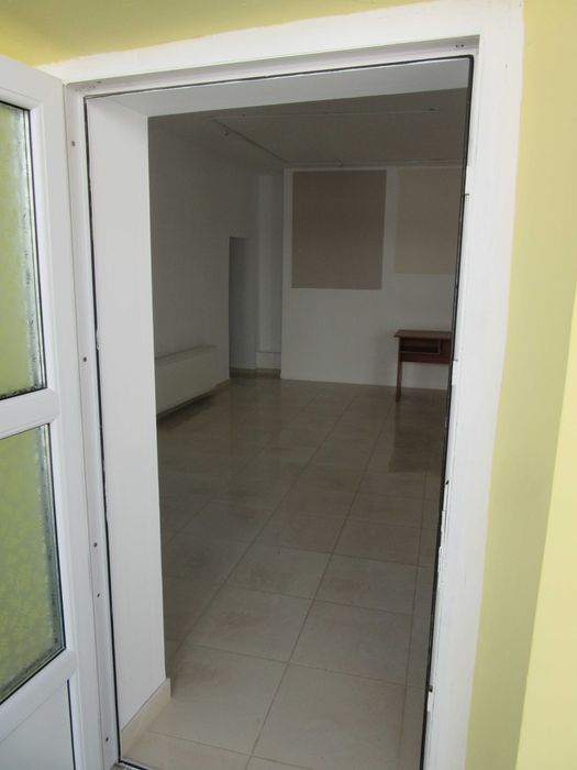Spatiu Comercial 50 mp