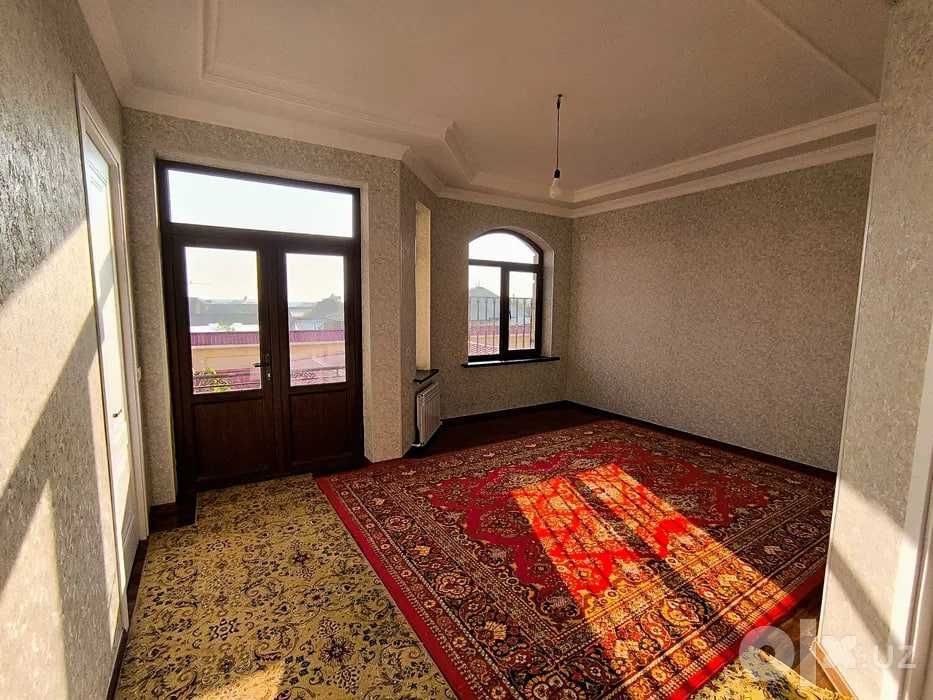 id:NHA26020 Beruniy metro yonida hovli ijaraga beriladi.