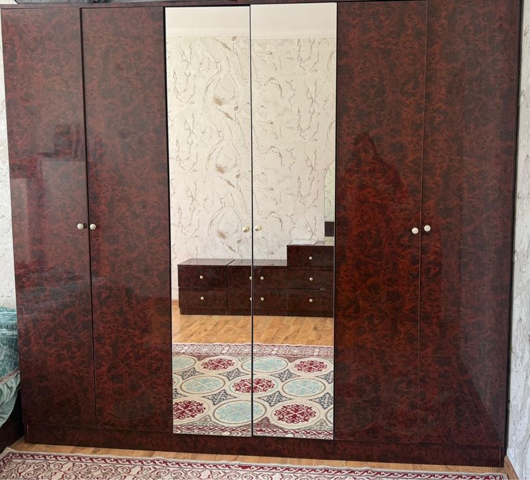 Спальный гарнитур с матрасом