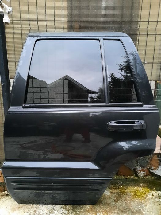 Cutie CD-uri originala Jeep, Piese Jeep Grand Cherokee 2001
