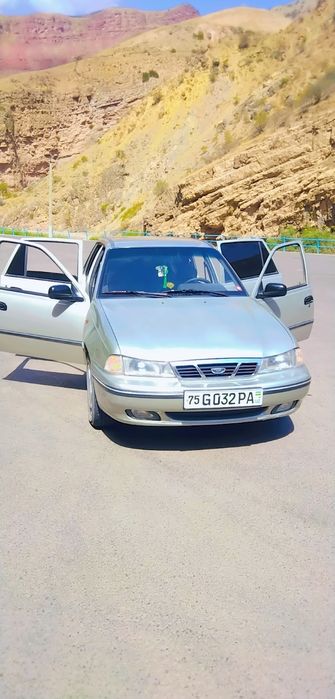 Nexia 1   2007 sotiladi