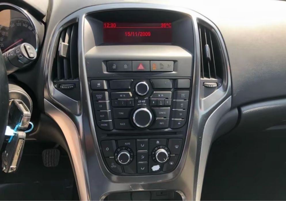 OPEL Astra 2010 — imagine 4