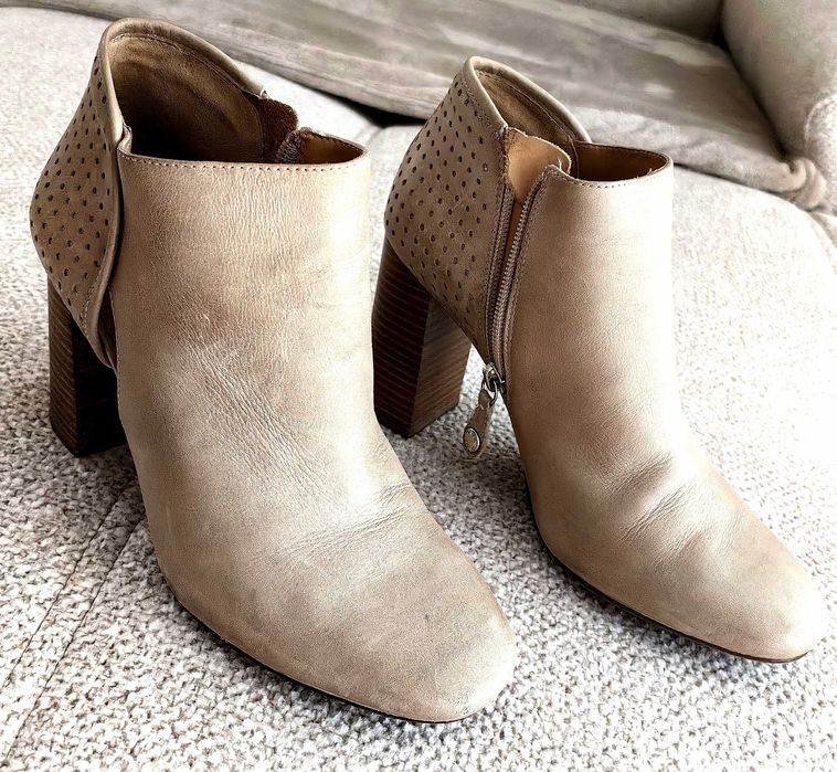 Botine Geox din piele mărimea 38, culoare bej